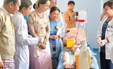 Daw Aung San Suu Kyi a l'inauguration du centre technique d'enseignement medical en Birmanie