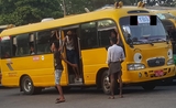L'un des nombreux minibus utilisés par YBS en Birmanie