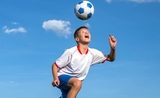 enfant football consignes Royaume-Uni tête
