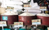 Le riz, aliment de base des Birmans et sujet à spéculation depuis le début de la crise du coronavirus en Birmanie