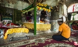 Musulman en prière en Birmanie