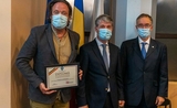 Le journaliste Charlie Ottley devient citoyen d'honneur de Braşov Wild Carpathia