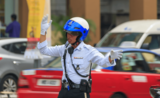 Agent de police en service à Kuala Lumpur