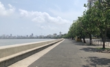 Une vue de Marine Drive à Mumbai vide