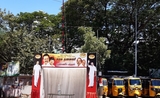 Stand installé dans une rue de Chennai aux couleurs du DMK
