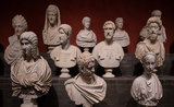 Photo de quelques marbres de la collection Torlonia à découvrir durant l'exposition