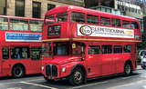 Londres bus rouge avec publicité LePetitJournal.com