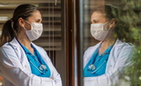 Turquie risque 4e vague un médecin à l'hôpital