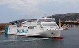 Un bateau de la compagnie Balearia à Dénia 