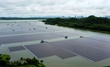 centrale solaire flottante singapour