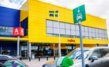 Parking de voitures électriques à Ikea