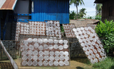 Séchage des galettes de riz de Battambang