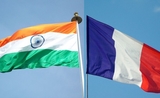 les drapeaux indien et français