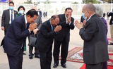 Le roi Norodom Sihamoni a accepté, le 12 octobre, de modifier la Constitution cambodgienne à l'initiative du Premier ministre Hun Sen. 