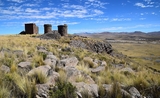 Visite des chullpas de Cutimbo près du lac Titicaca