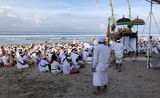 melasti Nyepi Bali ceremonie