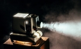 Image d'un projecteur diffusant un film dans un cinéma en plain air
