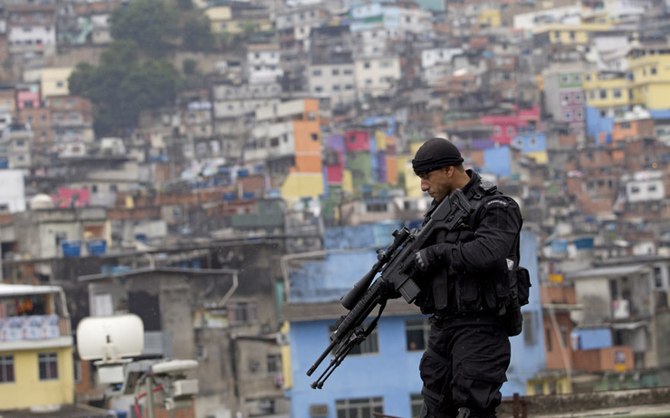 rio-police-favela