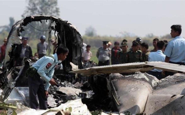 Accident mortel d'avions militaires à Magwe en Birmanie