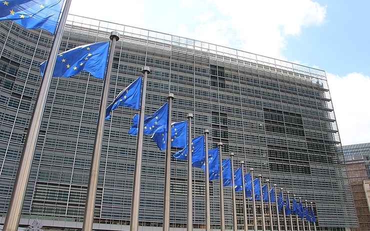 800px-Bruxelles_-_Commission_Européenne_Berlaymont_(23191436909)