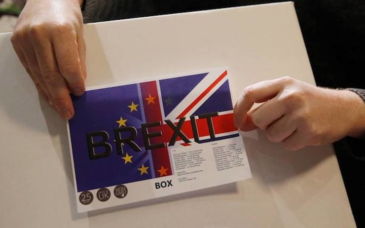 Brexit Britanniques kits de survie Brexit Box UE livre sterling vote Parlement