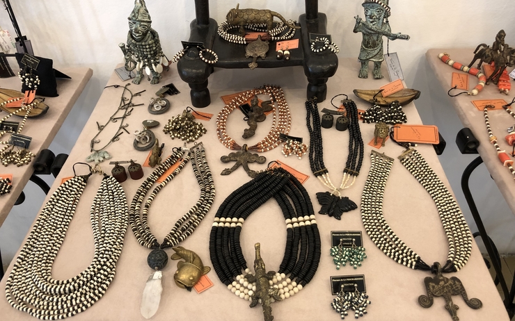 florence de la peschardière bijoux dakar perles africaines pierres semi-précieuses colliers 