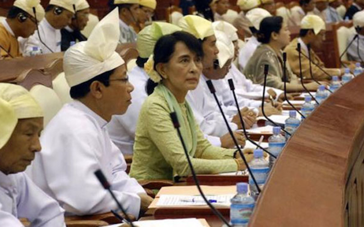Le gouvernement en Birmanie décidé à prendre le contrôle de l’administration