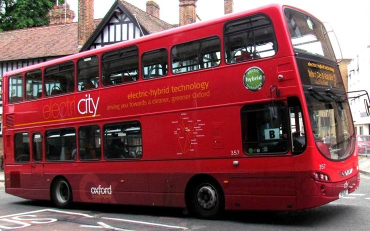 Nettoyeur Bus Londres Insolite 300 000 Police 