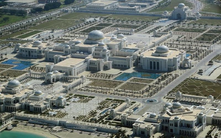 Dubai-EAU-Abu-Dhabi-une-partie-du-Palais-Présidentiel-ouvre-ses-portes-au-public