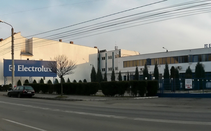 Electrolux factory Satu_Mare Romania (Wikimedia Commons, Panoramio, Credit Szemes Elek)