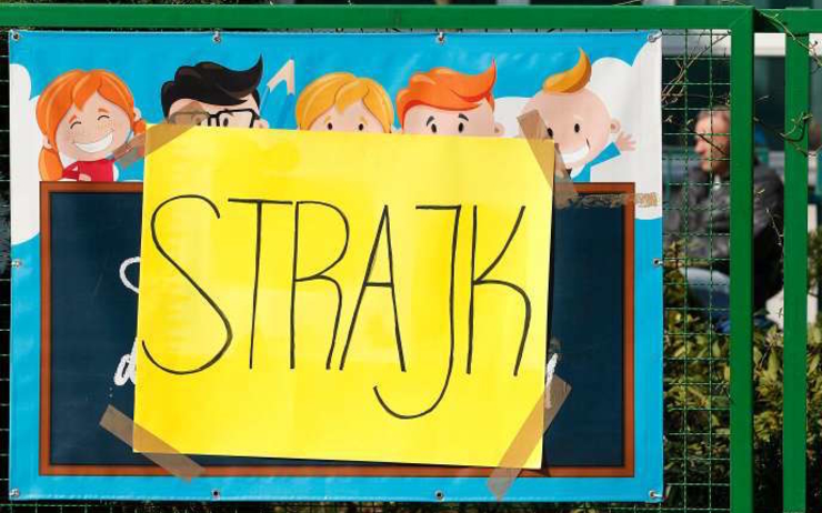 grève enseignants varsovie pologne 