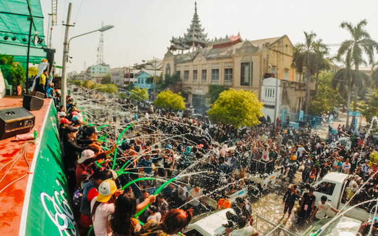 Explosion des prix des podiums pour Thingyan en Birmanie