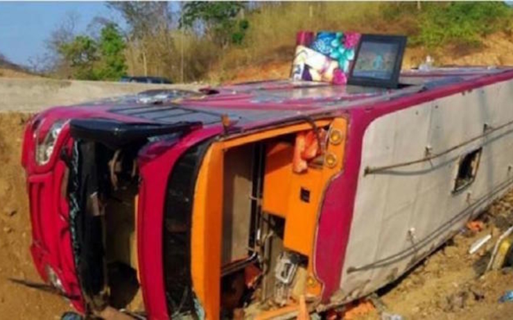 Accident bus Birmanie Yangon Pathein
