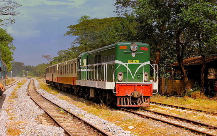 Etude d'un projet de train entre Muse et Mandalay en Birmanie