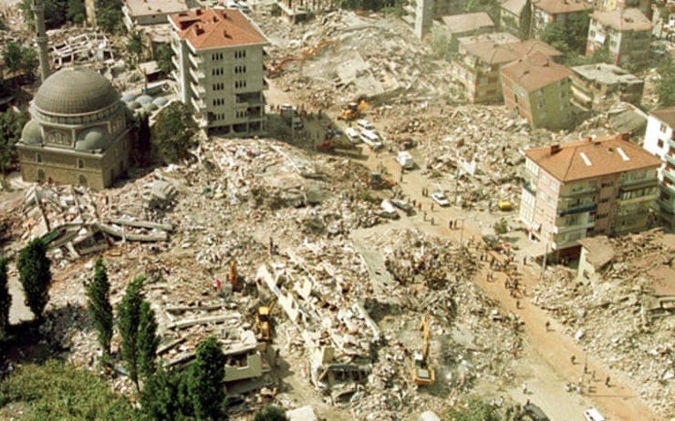 tremblement de terre Istanbul 1999 