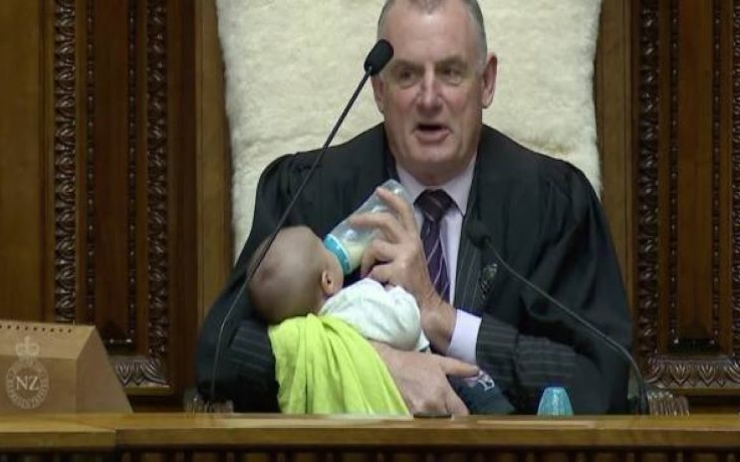 Parlement néo-zélandais bébé