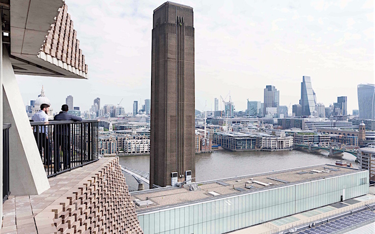 Tate Modern accident victime poussée plateforme Londres