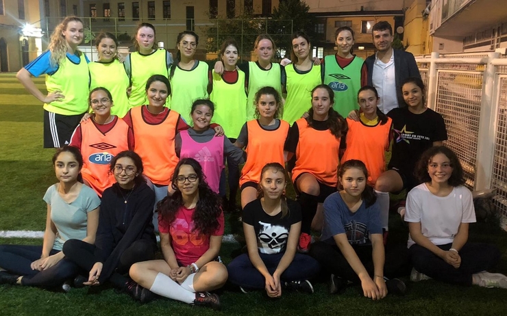 foot football feminin istanbul turquie