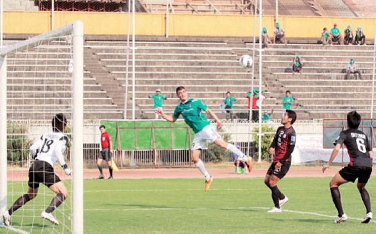 football national ligue a Yangon en Birmanie