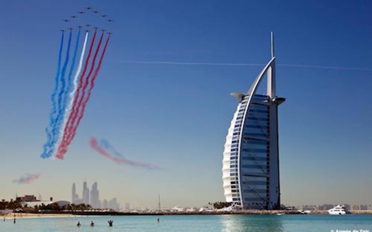 La patrouille de France dans le ciel de Dubaï