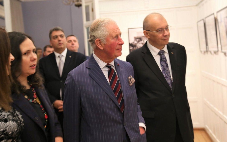 Prince charles inaugure exposition Londres dédiée à la révolution en Roumanie