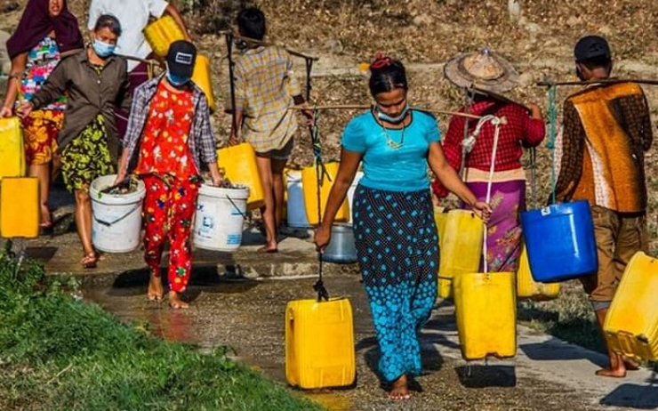 L'eau marchante remplace l'eau courante à Dala à cause de la pénurie due à la chaleur récente