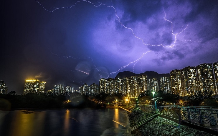 Chasseur d'orage à Hong Kong