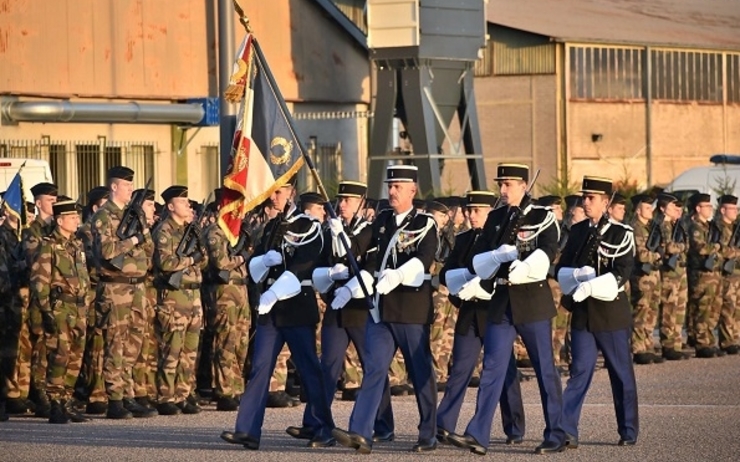 gendarmes français militaires espagnols