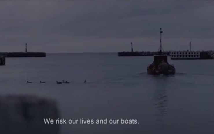 Capture écran film Across the waters fuite juifs danois Suède 
