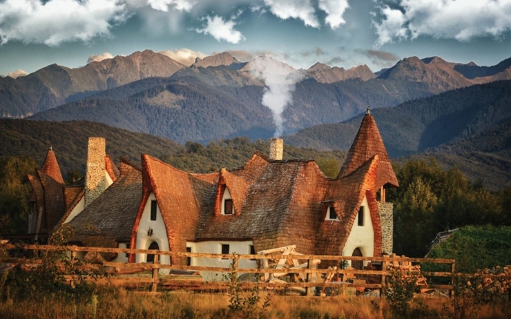 Le château de la "Vallée des Fées" Roumanie Fagaras