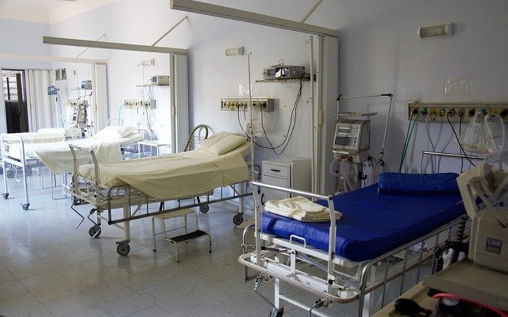 COVID-19: La pression sur le système de santé de plus en plus grande Roumanie