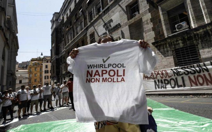 Whirlpool Naples licenciement