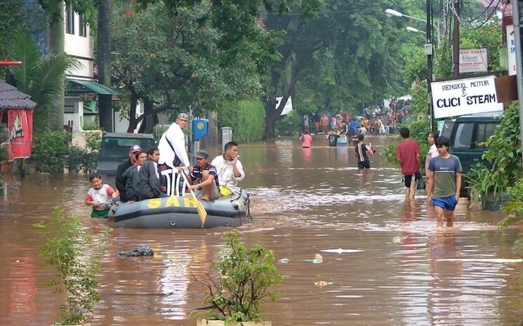catastrophes naturelles semaine noire Indonésie