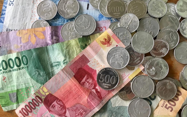 billets et pièces de monnaie indonesienne